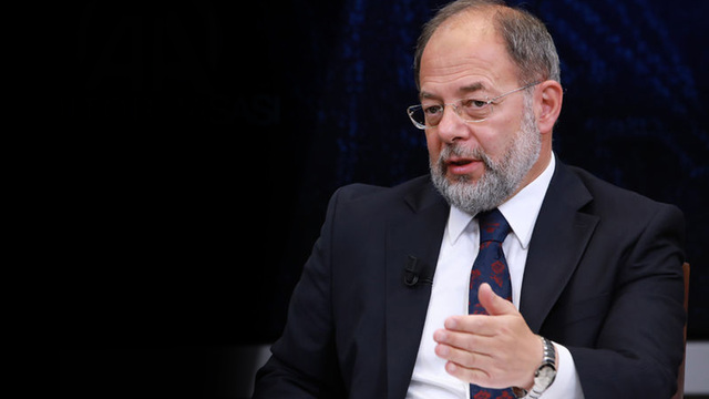 Akdağ: İnce sivri konuşur, ses getirir falan...