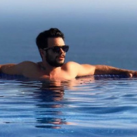 Rüzgar'dan havuz pozu!