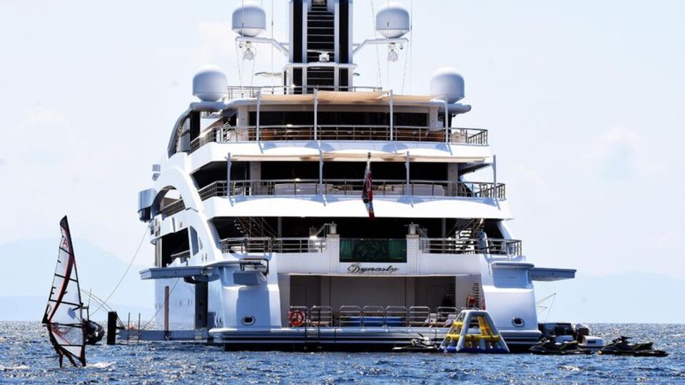 Kazak milyarder, Bodrum'dan ayrılamadı