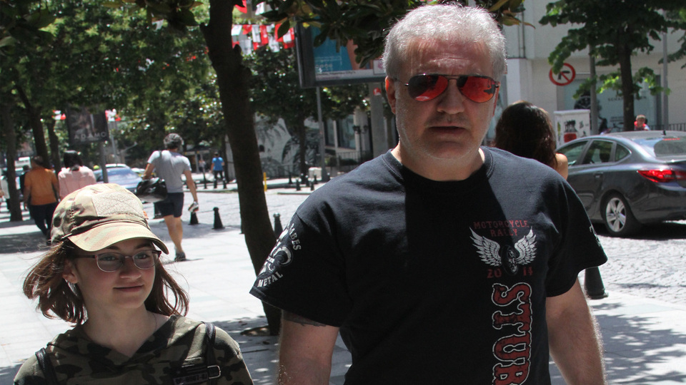 Kızına İstanbul'u gezdiriyor