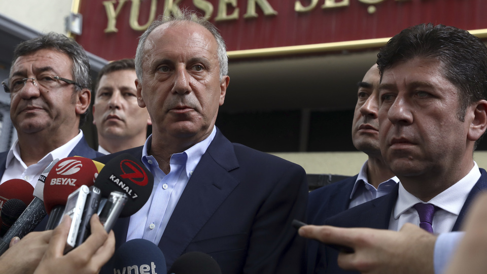 Muharrem İnce'den YSK'nın önünde sandık uyarısı