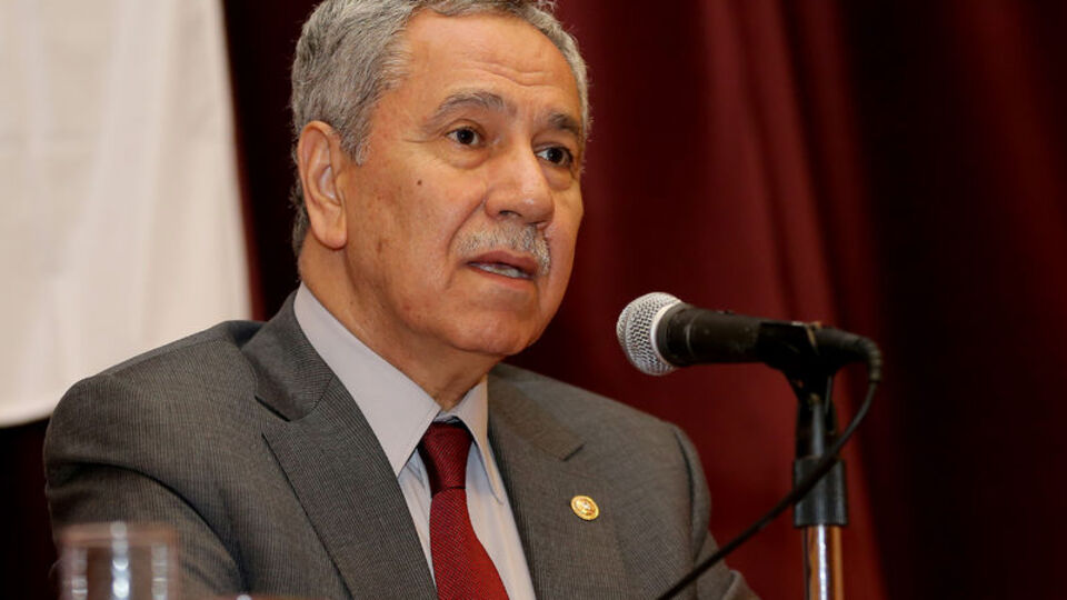 Arınç, Cumhurbaşkanı Erdoğan'ı tebrik etti