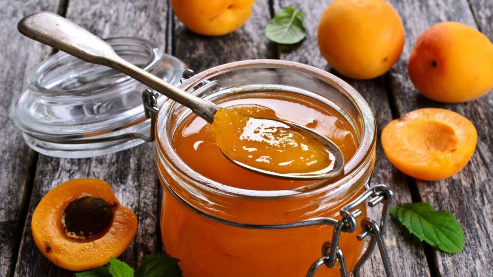 Evde kayısı reçeli nasıl yapılır?