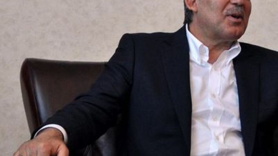 Abdullah Gül'den Erdoğan'a tebrik telefonu!