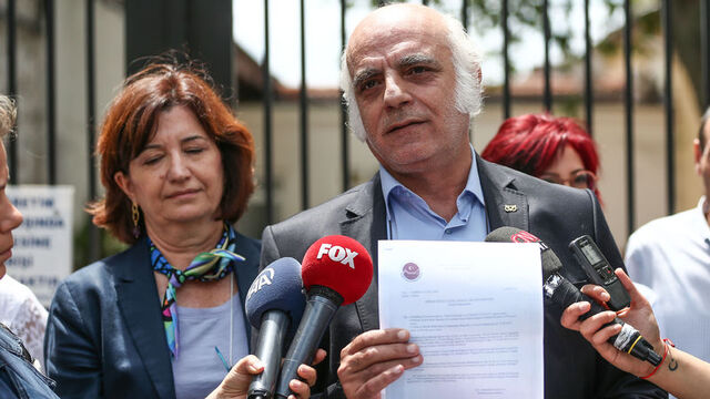 MSÜ Rektörü: "Buradan çıkmamız mümkün değil"