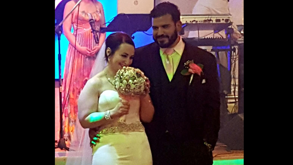 Et yiyen bakteri kaptı! Düğünden 6 gün sonra...