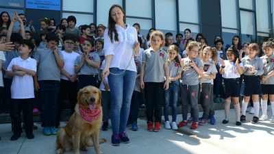Trabzon'da her okula bir sokak köpeği