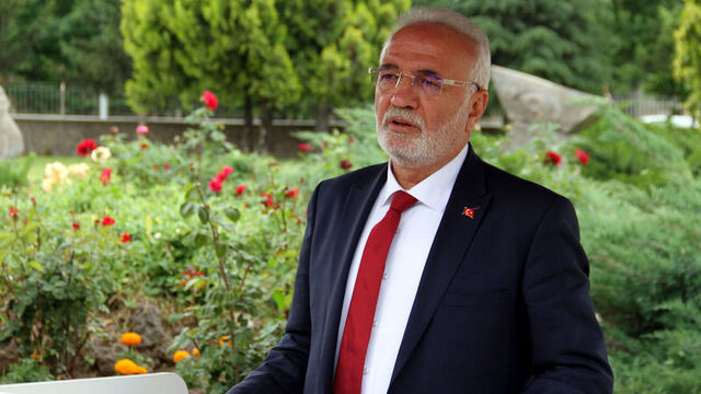 AK Parti'den MHP'deki görevden alma ile ilgili ilk yorum!