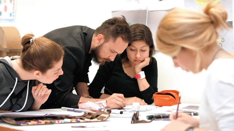 Kolay sorularda hata daha çok