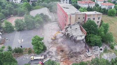 Eski Etiler Polis Okulu yıkılıyor