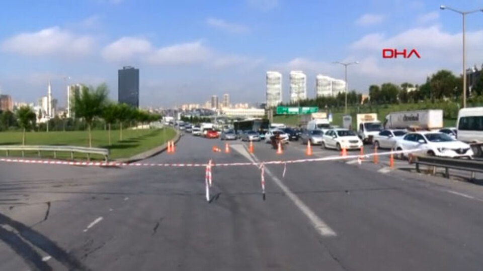 TEM'de trafik kilitlendi! Kilometrelerce araç kuyruğu...