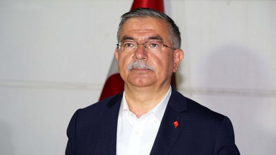 Bakan Yılmaz'dan atanacak öğretmenlerle ilgili flaş açıklama!