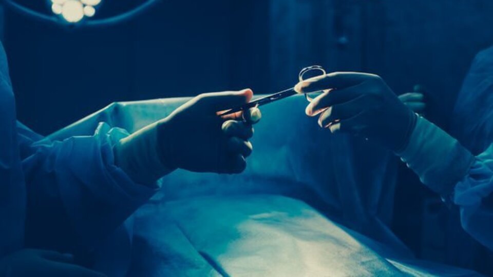 Bıçak parası alan doktor tutuklandı!