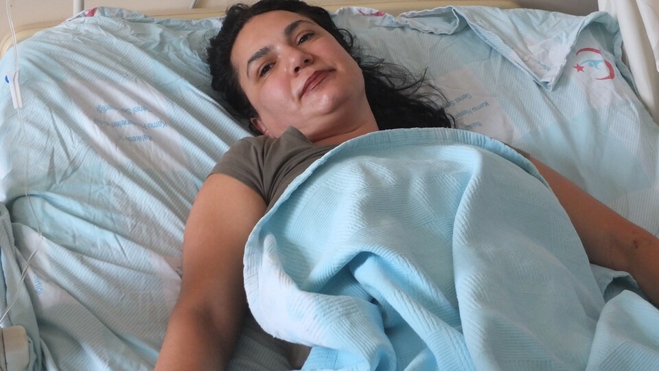 Doktorlar bile şaşırdı! Karın ağrısı şikayetiyle hastaneye gitti...