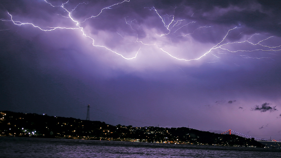 Donmuş toprakların altındaki dehşet