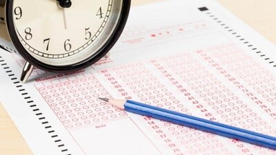 Bugün hangi sınav var, saat kaçta?