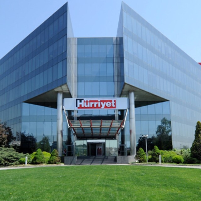 Hürriyet, Hollanda iştirakini 1 euro bedelle sattı