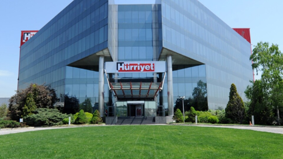 Hürriyet, Hollanda iştirakini 1 euro bedelle sattı