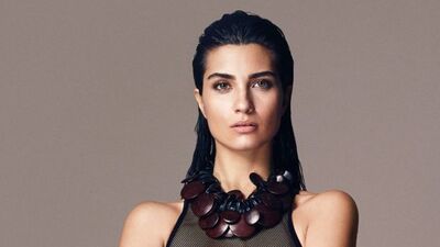 Tuba Büyüküstün'e Tokyo'dan teklif