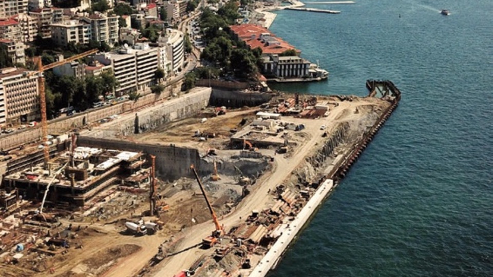 İstanbul Modern'in eski binası yıkıldı