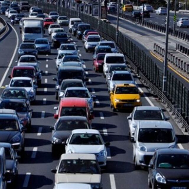 İstanbul'da bugün bazı yollar trafiğe kapatılacak