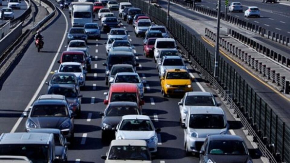 İstanbul'da bugün bazı yollar trafiğe kapatılacak