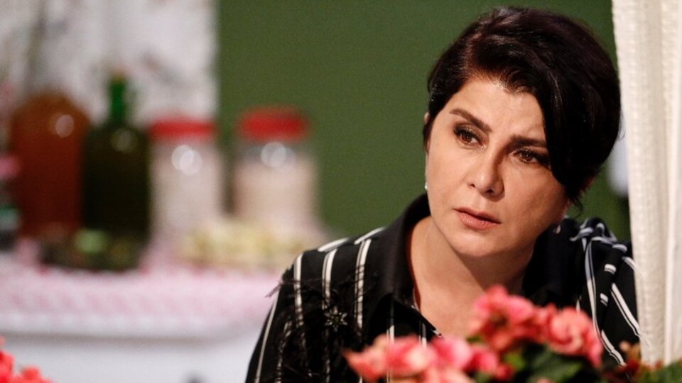 Devrim Yakut kimdir?