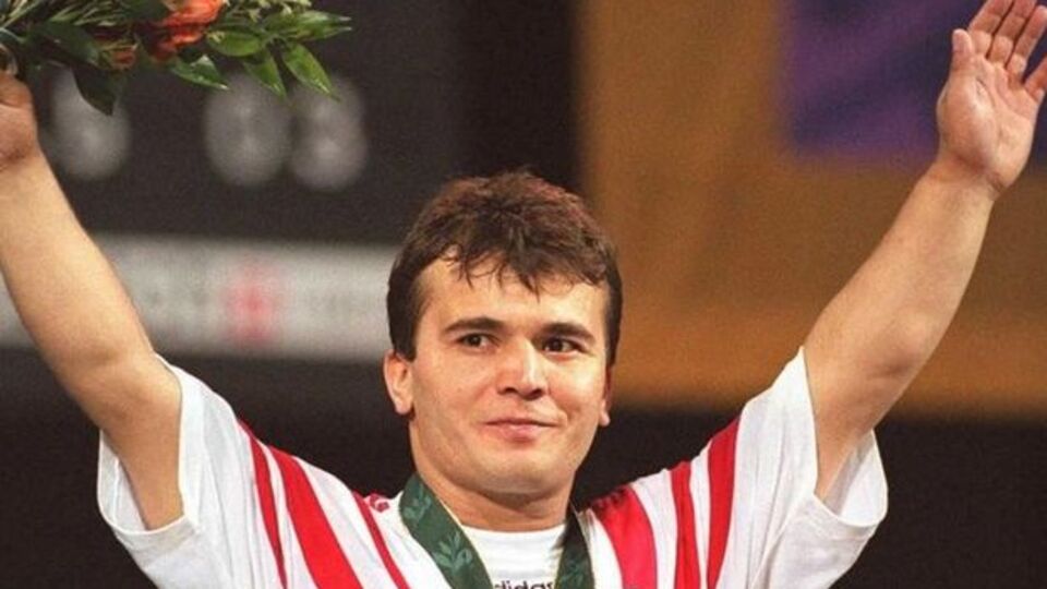 Naim Süleymanoğlu'nun mezarı açıldı