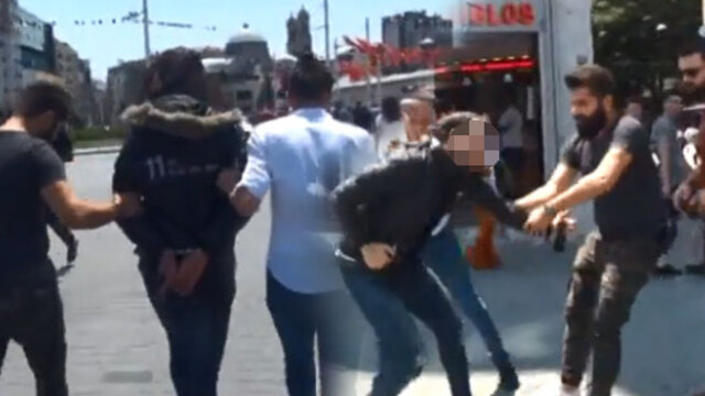 Taksim'de hareketli dakikalar! Kışlık montu görünce...