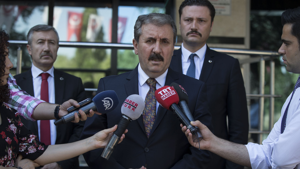 İttifak YSK hesaplarını karıştırdı! Destici itiraz etti ama...