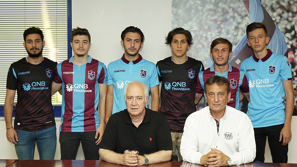 Trabzonspor'da 6 imza