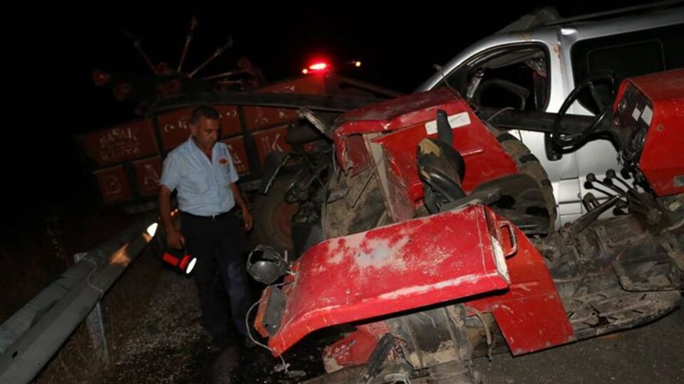 Adıyaman Samsat'ta trafik kazası: 2 ölü, 5 yaralı