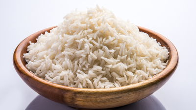 Akşamdan kalan pilavı ısıtıp yemeden önce bir daha düşünün!