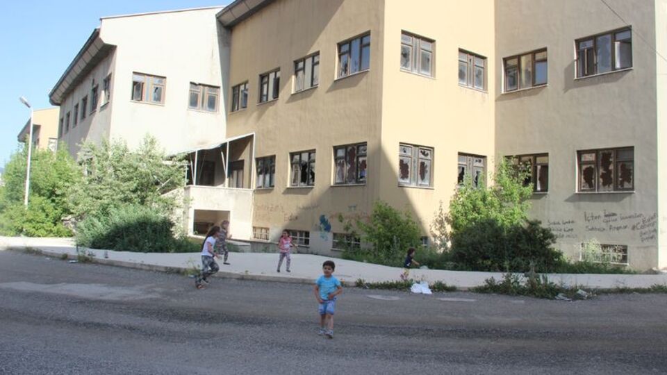 "Leyla ve Eylül'ün ölümünden sonra çocuklarımızı dışarı çıkaramıyoruz"