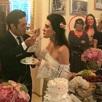 Babasının eski aşkı nikah şahidi olacak!