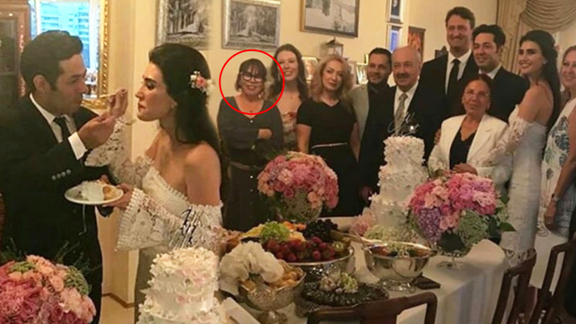 Babasının eski aşkı nikah şahidi olacak!