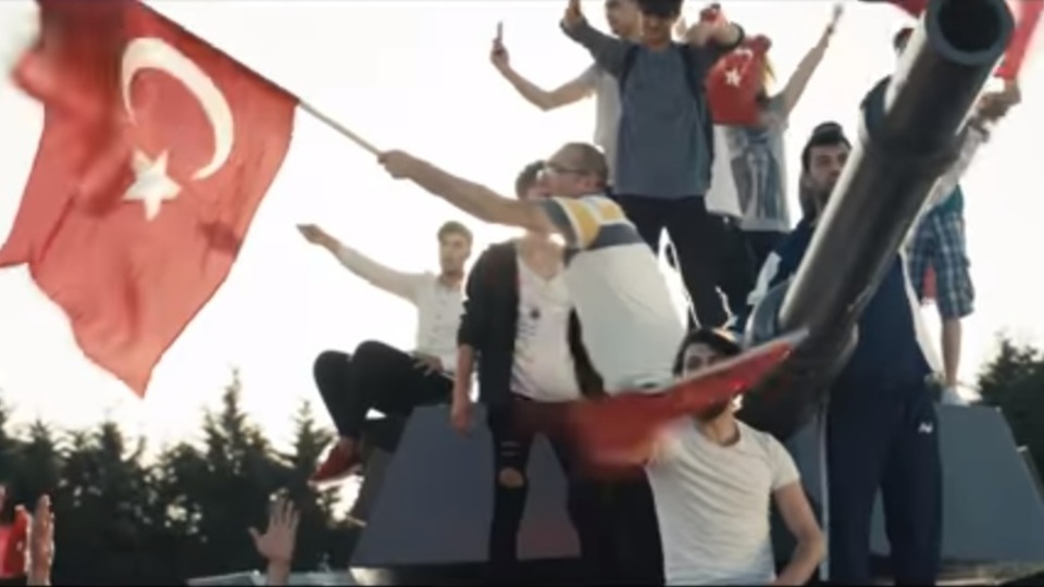 Türk Telekom'dan 15 Temmuz'da milli irade mesajı