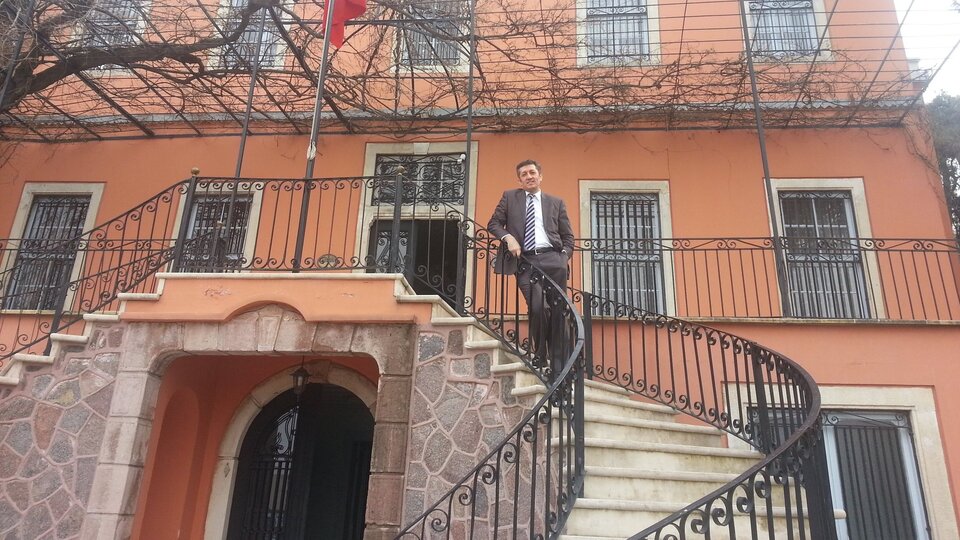 Ziya Selçuk kimdir?