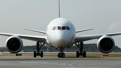 Elektrikli uçak kalkışa geçiyor