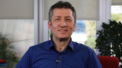 Ziya Selçuk kimdir?