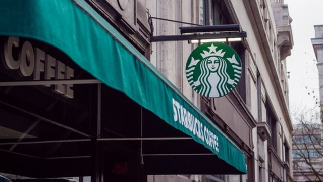 Starbucks, plastik pipetleri 2020 yılına kadar yasaklıyor