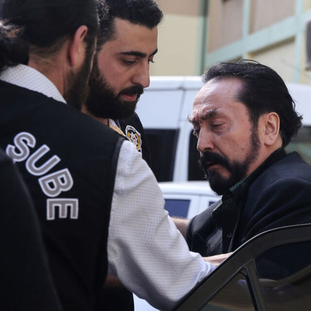 Adnan Oktar'ın evleri