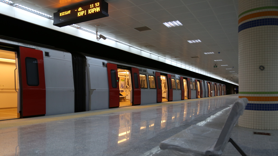 Metrolar saat kaçta açılır, saat kaçta kapanır?