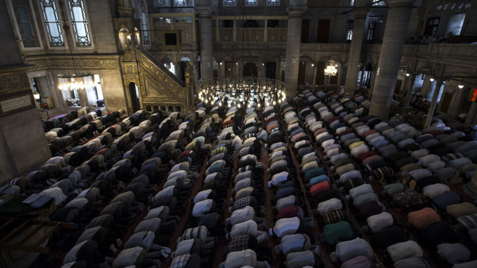 İstanbul Cuma saati kaçta?