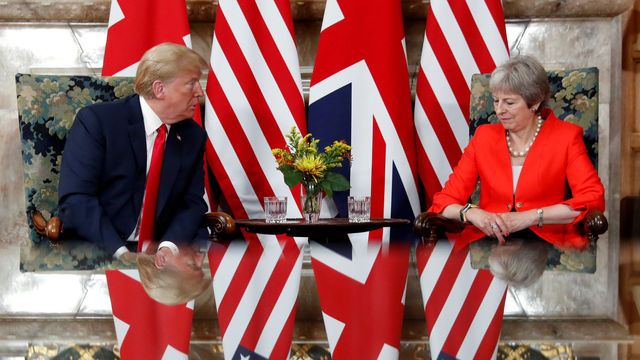 Trump'tan İngiltere'de kritik açıklamalar!