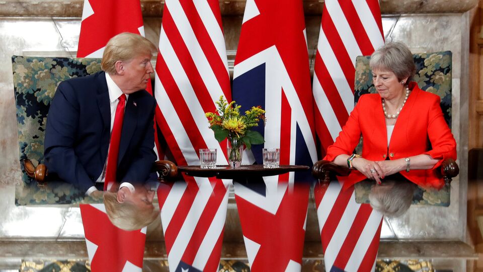 Trump'tan İngiltere'de kritik açıklamalar!