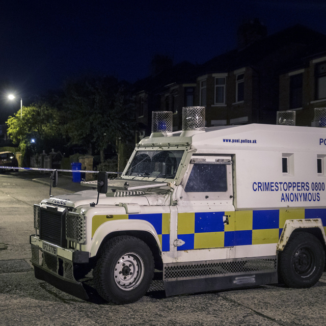 Belfast'ta Sinn Fein liderinin evine patlayıcı!