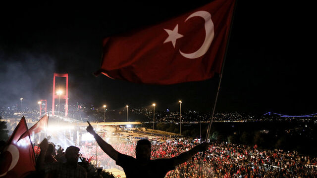 15 Temmuz'un şehadete yürüyen kahramanları