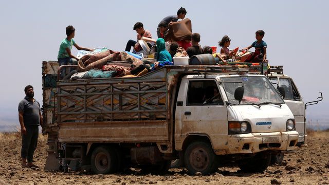 Dera'dan zorunlu tahliyeler başladı
