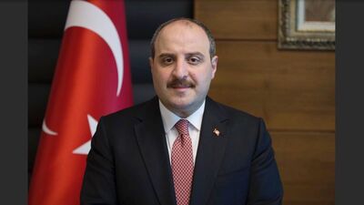 Bakan Varank, 15 Temmuz şehitlerini ve ağabeyini böyle andı!